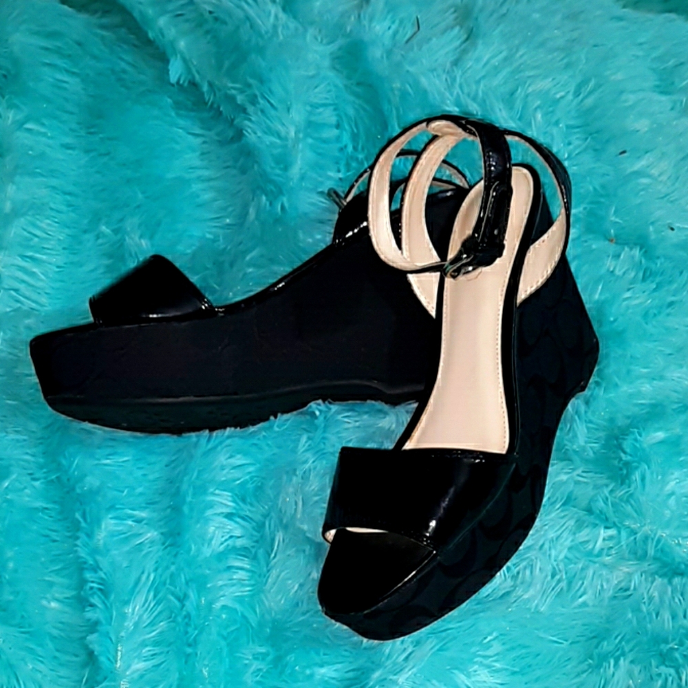 COACH Sandals - Picture 2 of 7
